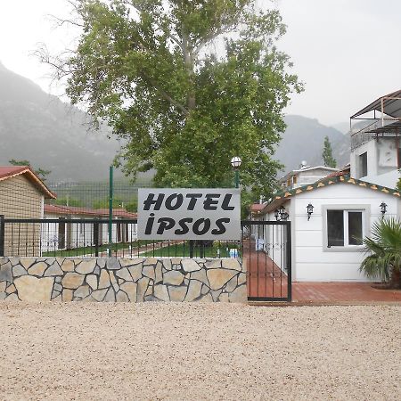 Ipsos Hotel ベルディビ エクステリア 写真